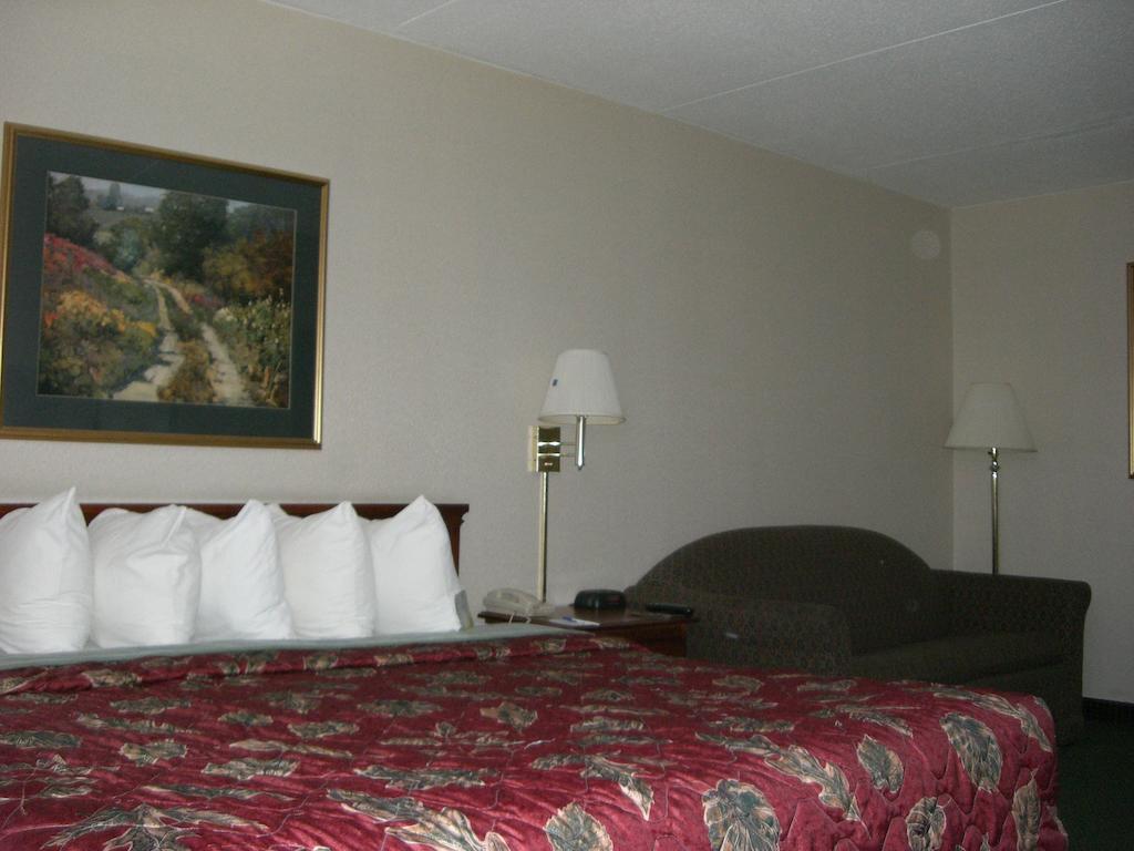 Holiday Inn Express - Minneapolis West - Plymouth, An Ihg Hotel Exterior photo